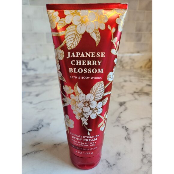Bath & Body Works Japanese Cherry Blossom Body Cream Shea Butter Hyaluronic Acid - Picture 1 of 2